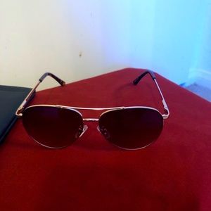 Oscar De La Renta Sunglasses